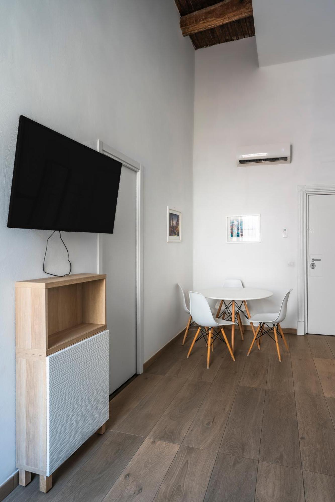 Apartment Darling's House